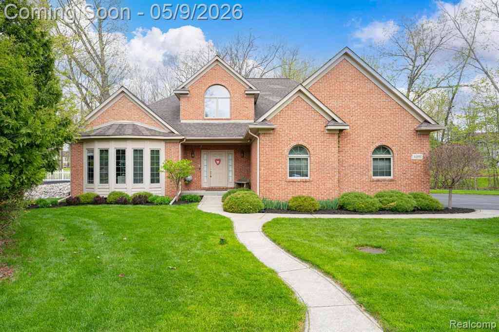Homes For Sale - 6091 Brookstone Lane <br/> Grand Blanc, MI 48439