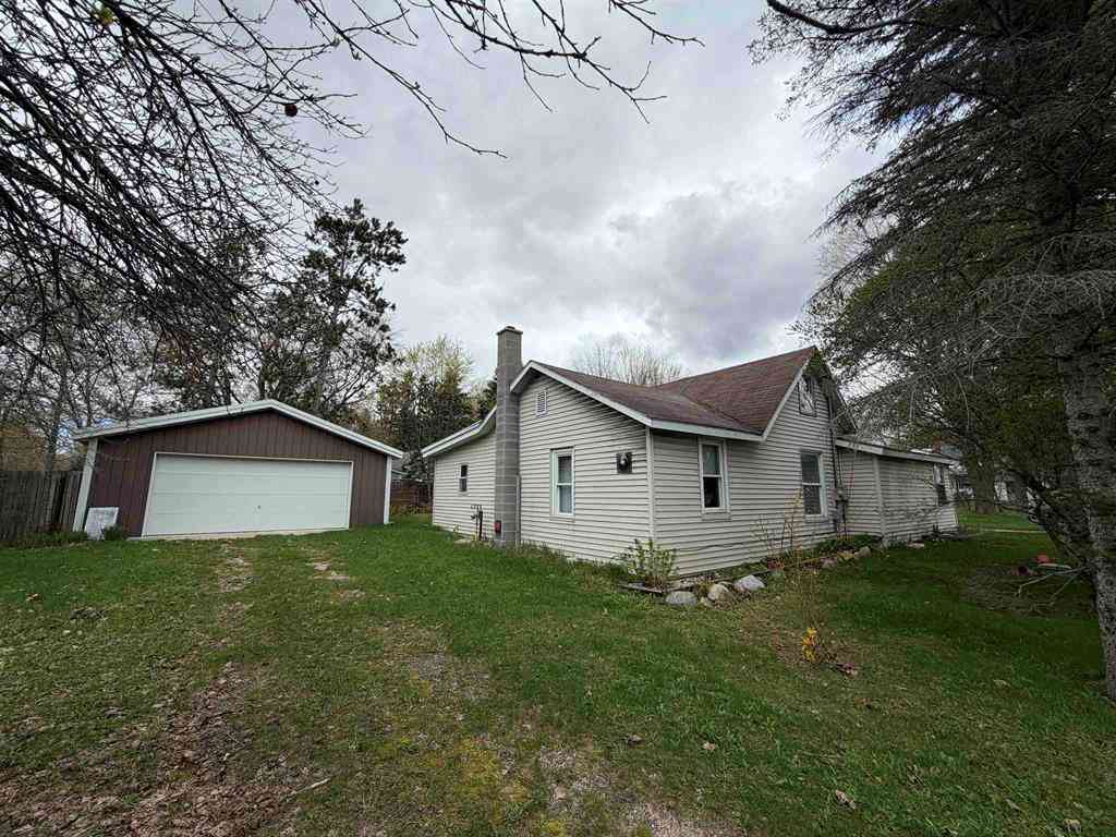 Homes For Sale - 110 W Carl Street <br/> Buckley, MI 49620