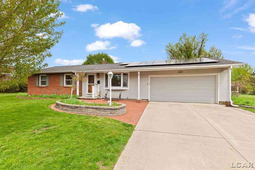 Homes For Sale - 331 Anthony Court <br/> Adrian, MI 49221