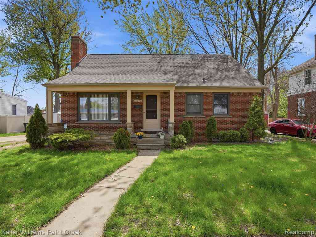 Homes For Sale - 18048 Elizabeth Street <br/> Macomb County, Roseville, MI 48066