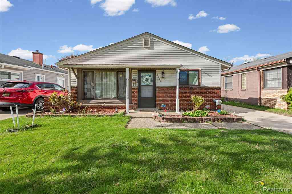 Homes For Sale - 8153 Dale  <br/> Macomb County, Center Line, MI 48015