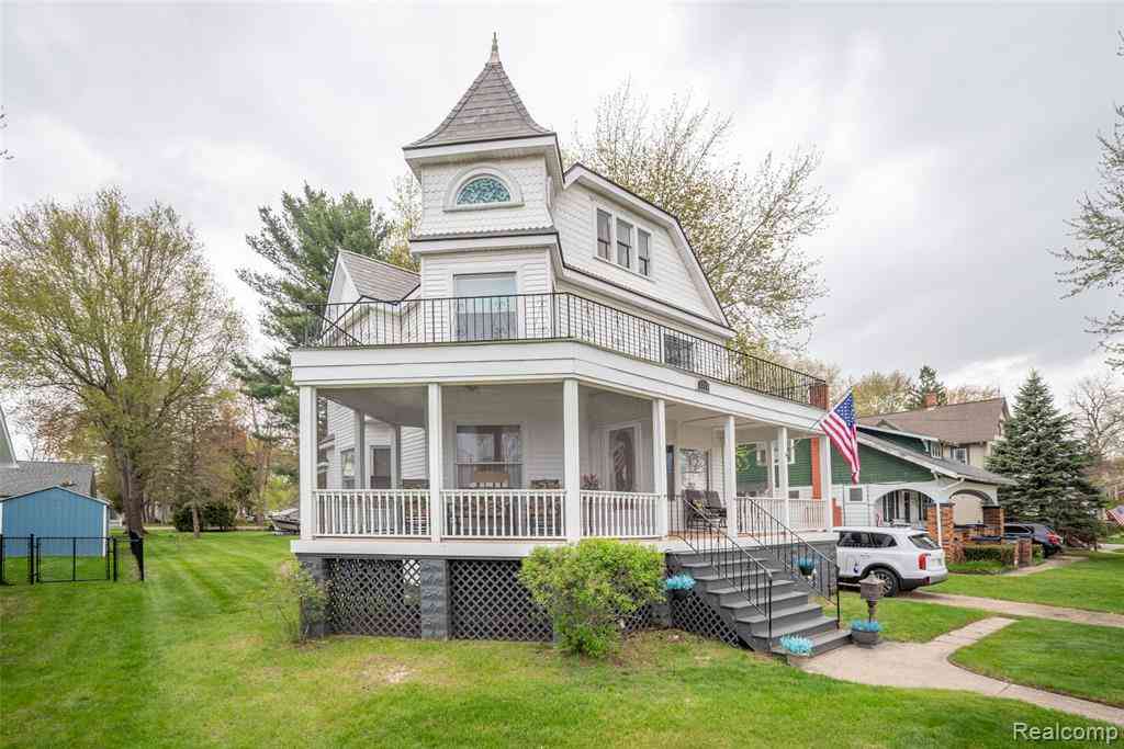 Homes For Sale - 1749 Saint Clair River Drive <br/> Algonac, MI 48001