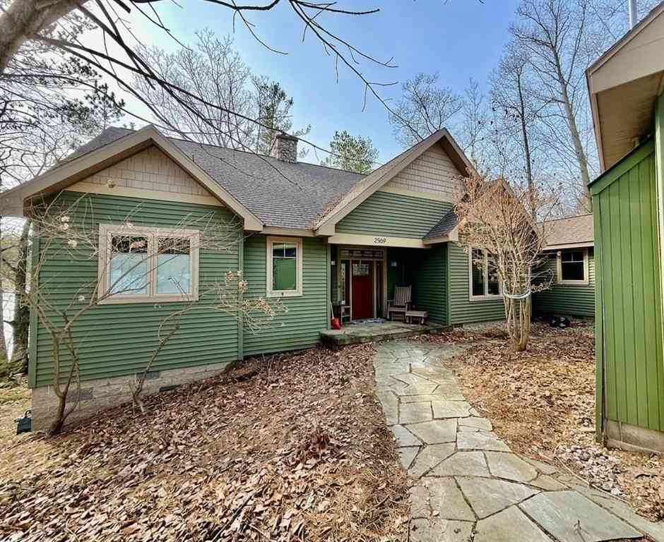 Homes For Sale - 2969 Crescent Shores Drive <br/> Traverse City, MI 49685