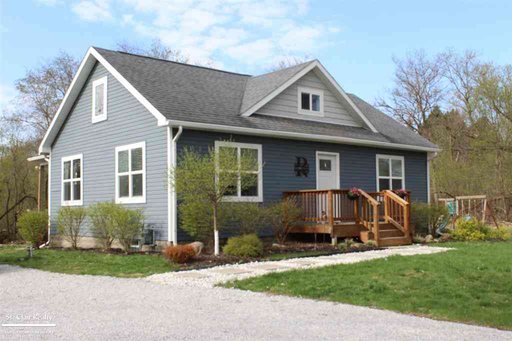 Homes For Sale - 19780 Armada Ridge Road <br/> Armada, MI 48005