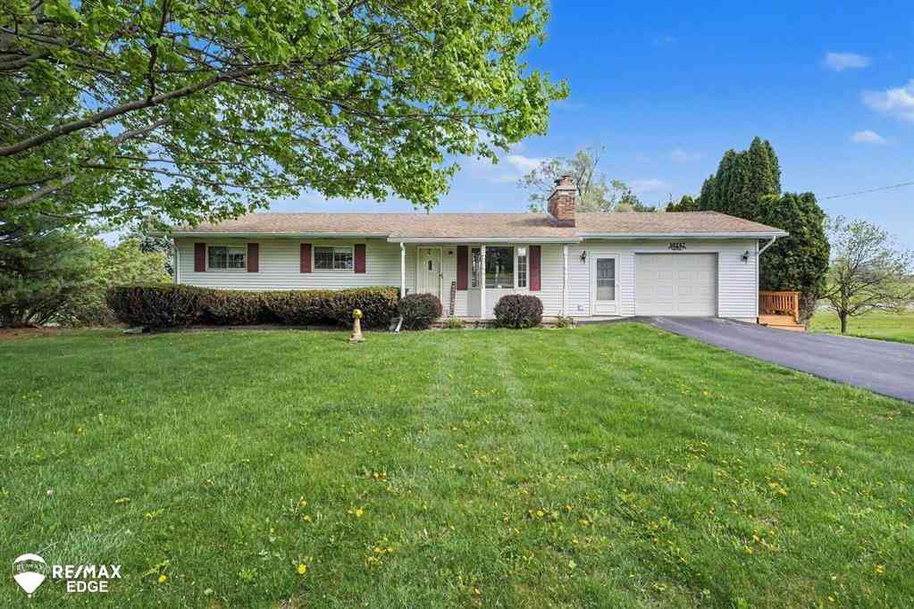 Homes For Sale - 10247 E Coldwater Road <br/> Davison, MI 48423