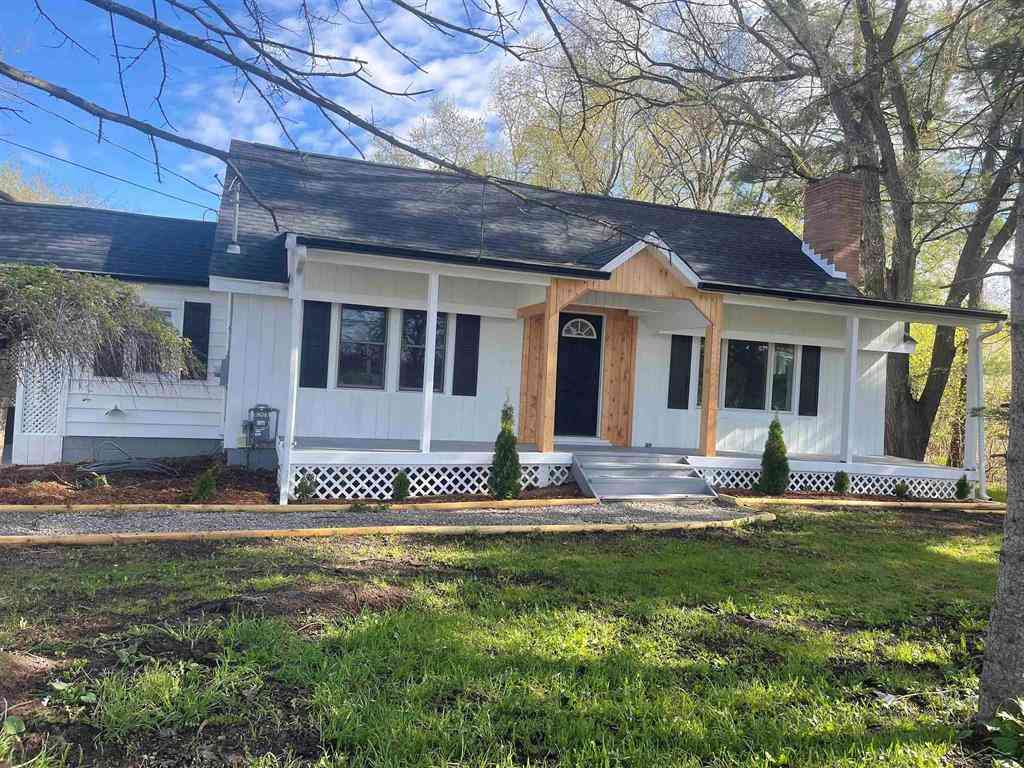 Homes For Sale - 1329 E Isabella Road <br/> Midland, MI 48640