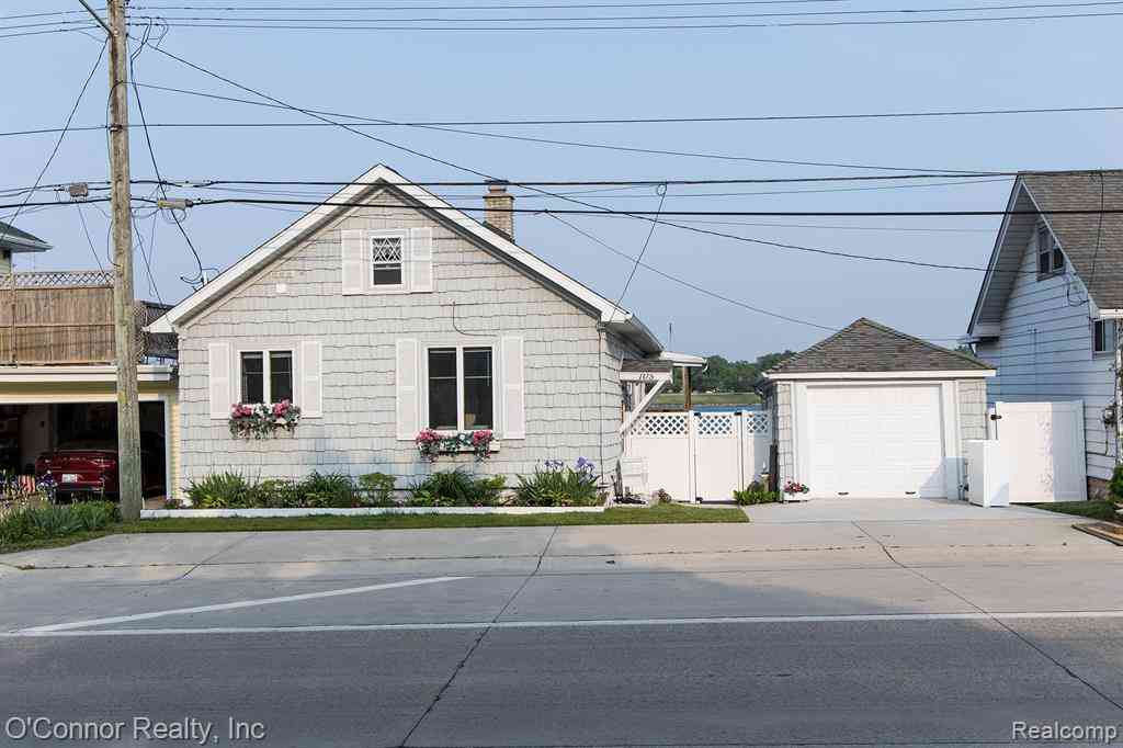 Homes For Sale - 105 Gratiot Boulevard <br/> Marysville, MI 48040