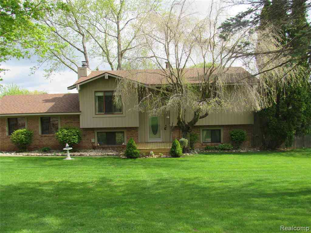 Homes For Sale - 12680 Andersonville Road <br/> Oakland County, Davisburg, MI 48350