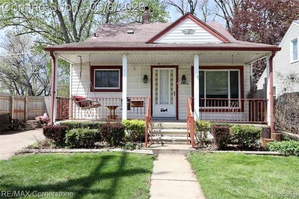 Homes For Sale - 4532 Howe Road <br/> Wayne, MI 48184