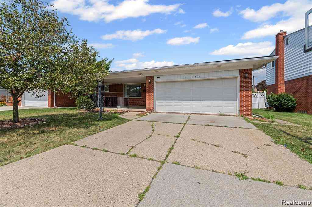Homes For Sale - 11447 Edwin Drive <br/> Warren, MI 48093