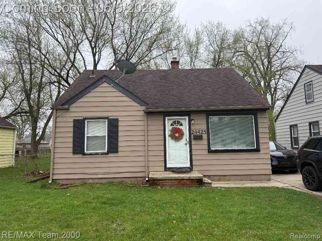 Homes For Sale - 24425 Stanford Street <br/> Dearborn Heights, MI 48125