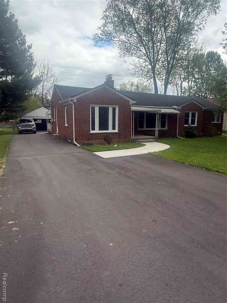 Homes For Sale - 25626 Dunbar Street <br/> Southfield, MI 48033
