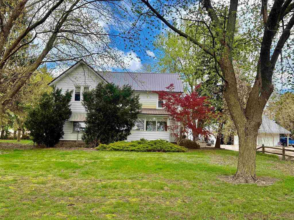 Homes For Sale - 2298 W Hayes Road <br/> Ithaca, MI 48847