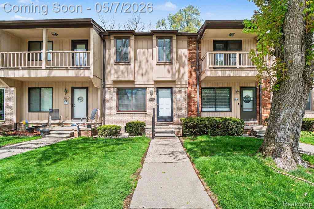 Condo For Sale - 3120 N Summers Road N N<br/> Keego Harbor, MI 48320