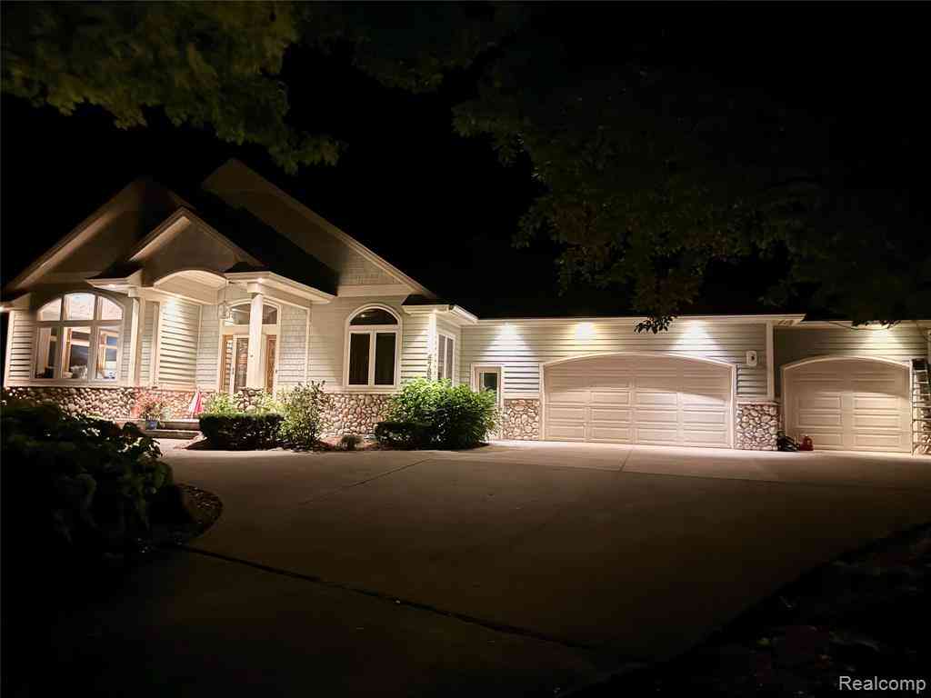 Homes For Sale - 6788 E Hoxie Road <br/> Cedar, MI 49621