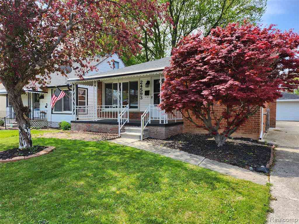 Homes For Sale - 24593 Rosalind Avenue <br/> Eastpointe, MI 48021