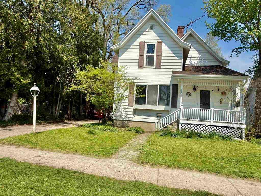 Homes For Sale - 513 Walnut Street <br/> Alma, MI 48801