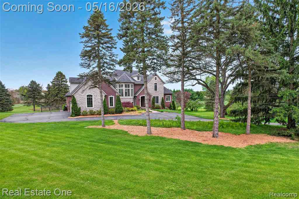 Homes For Sale - 60675 Pontiac Trail <br/> New Hudson, MI 48165