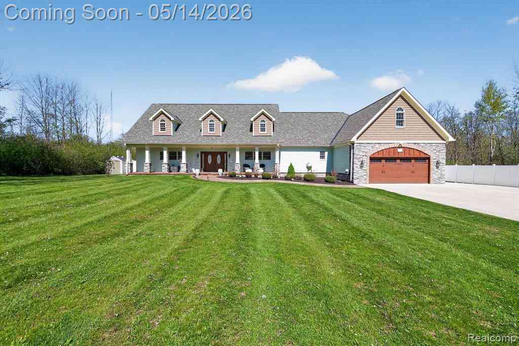 Homes For Sale - 2168 Wiggins Road <br/> Fenton, MI 48430