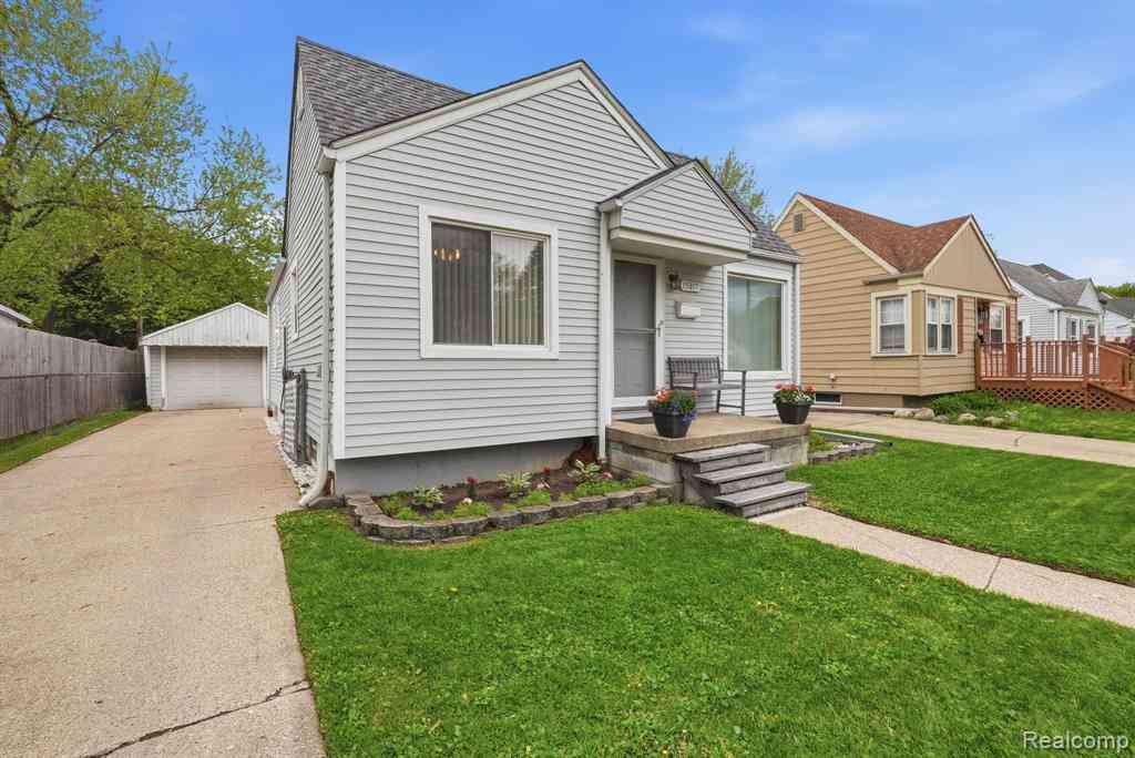 Homes For Sale - 15817 Beech Daly Road <br/> Redford, MI 48239