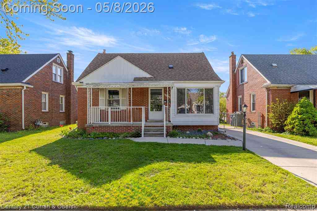 Homes For Sale - 2461 Pingree Avenue <br/> Lincoln Park, MI 48146