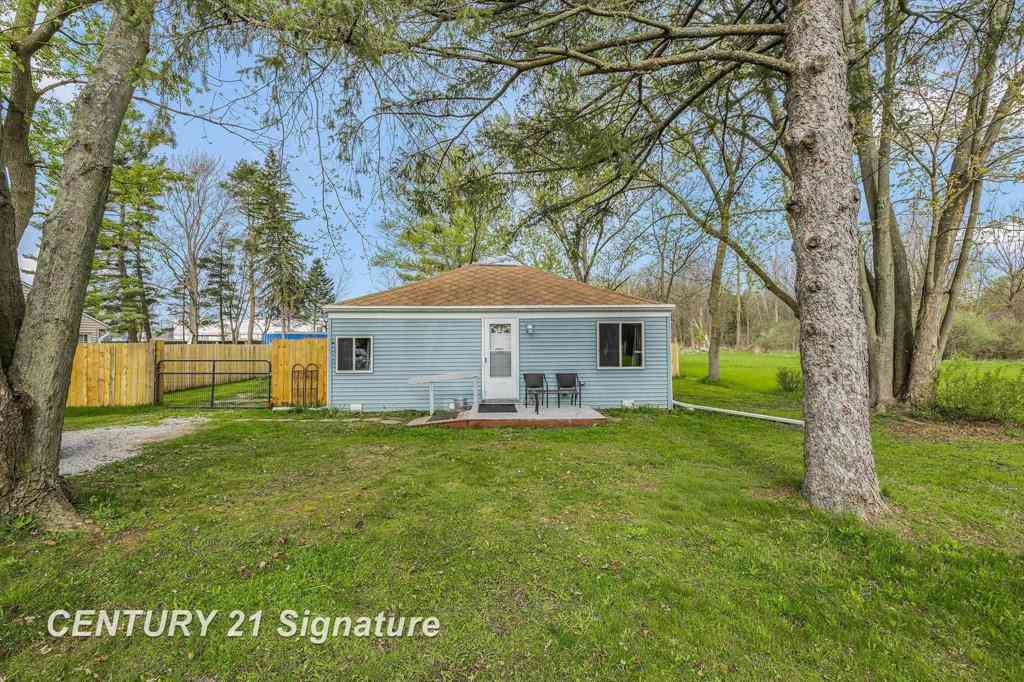 Homes For Sale - 223 Harrison Drive <br/> Saginaw, MI 48609