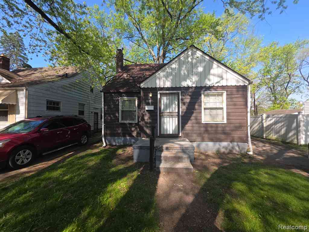 Homes For Sale - 18975 Greydale Avenue <br/> Detroit, MI 48219