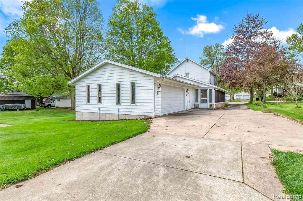Homes For Sale - 224 Marshall Street <br/> Hillsdale County, Litchfield, MI 49252
