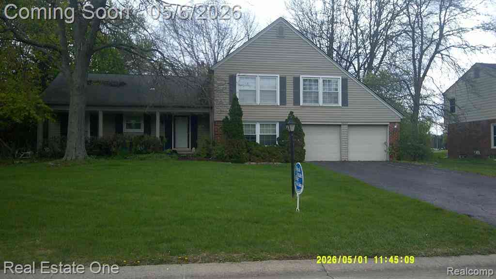 Homes For Sale - 4837 Teddington Drive <br/> West Bloomfield, MI 48323