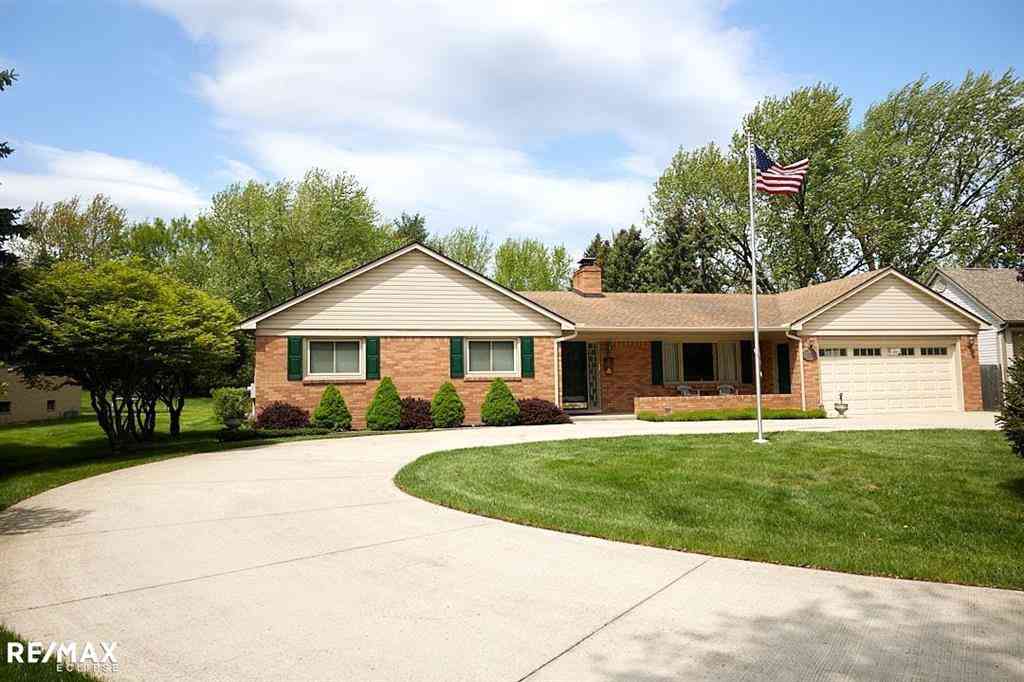 Homes For Sale - 2557 Chicago Rd  <br/> Warren, MI 48092