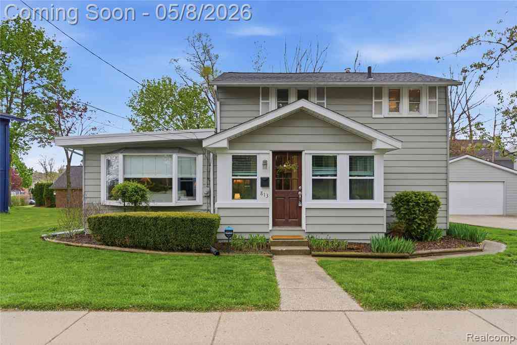 Homes For Sale - 813 1st Street <br/> Rochester, MI 48307