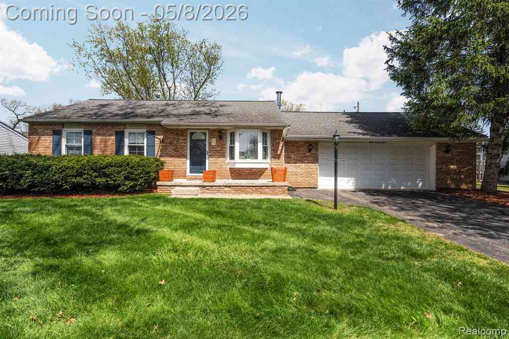 Homes For Sale - 1228 Amarillo Street <br/> Oakland County, Wolverine Lake, MI 48390