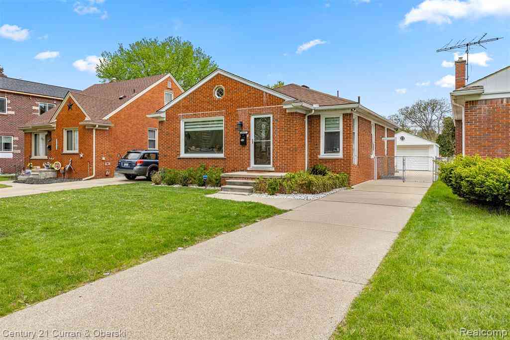 Homes For Sale - 8483 Riverdale Street <br/> Dearborn Heights, MI 48127