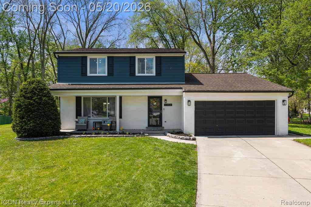 Homes For Sale - 23516 Kim Drive <br/> Clinton Township, MI 48035