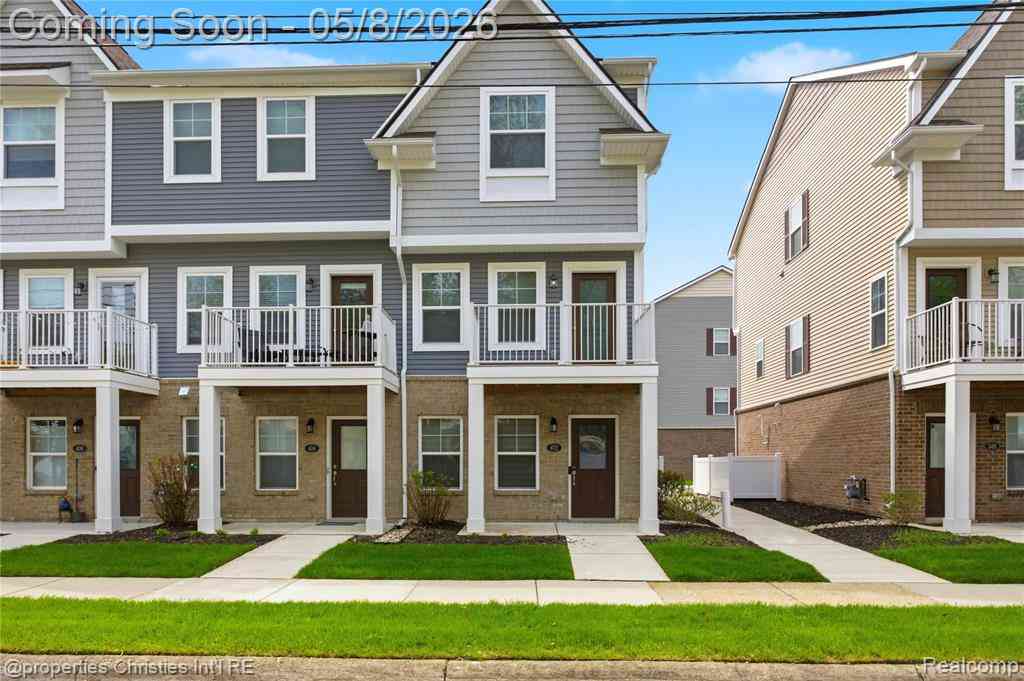 Condo For Sale - 402 Jeff Keeton Drive <br/> Hazel Park, MI 48030