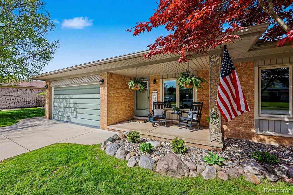 Homes For Sale - 47391 Kathleen Road <br/> Macomb, MI 48044