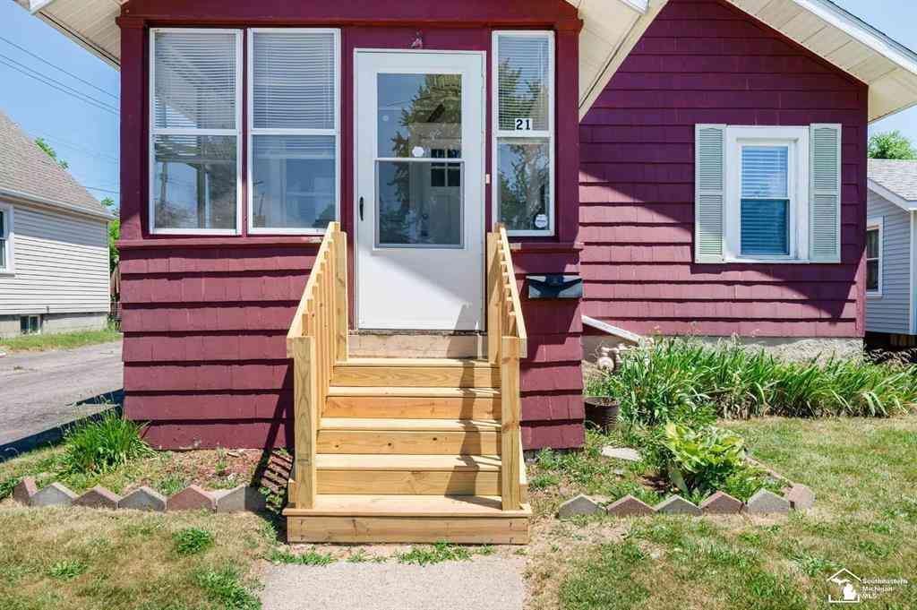 Homes For Sale - 21 Lemerand Street <br/> Monroe, MI 48162
