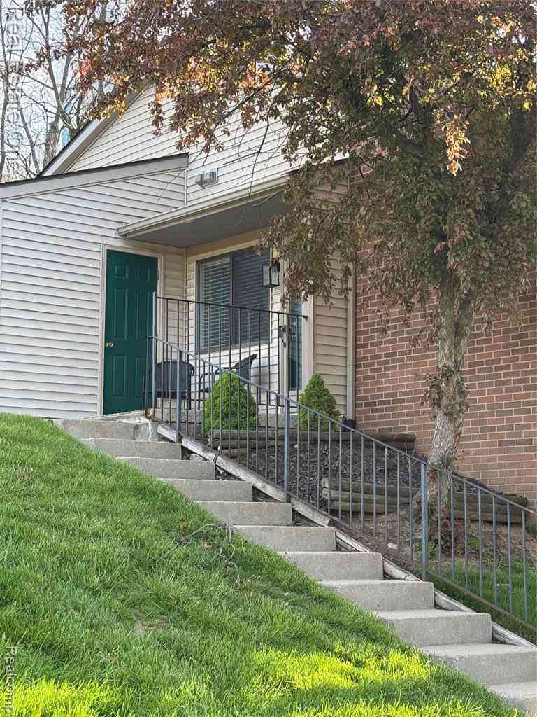 Condo For Sale - 403 Water Tower Circle  #92<br/> Brighton, MI 48116