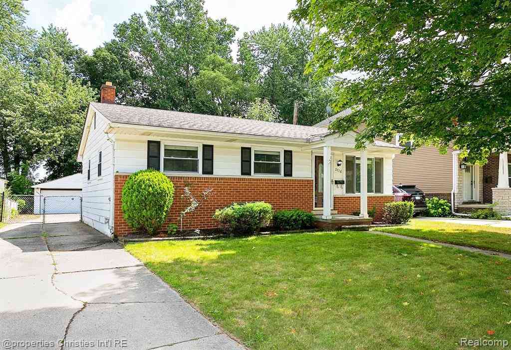 Homes For Rent - 2716 Ardmore Avenue <br/> Royal Oak, MI 48073