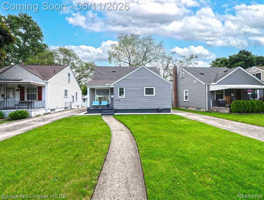 Homes For Rent - 3318 Prairie Avenue <br/> Royal Oak, MI 48073