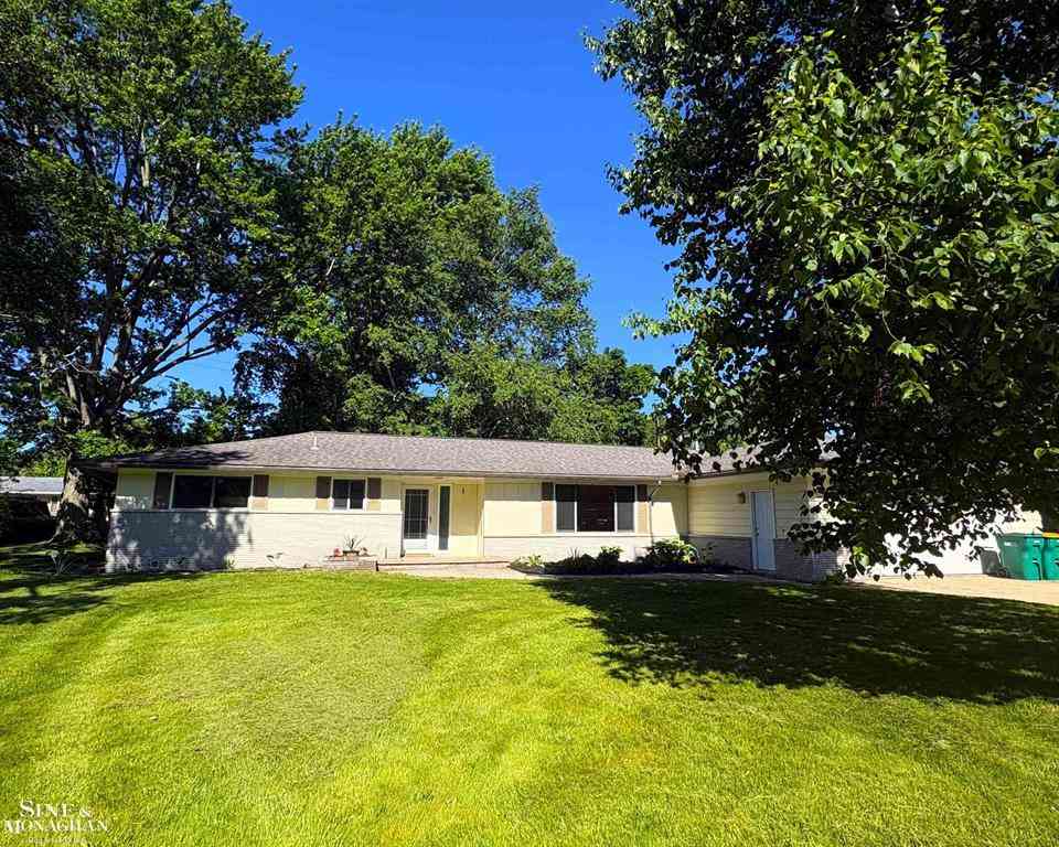 Homes For Sale - 3075 Westcott Drive <br/> Port Huron, MI 48060