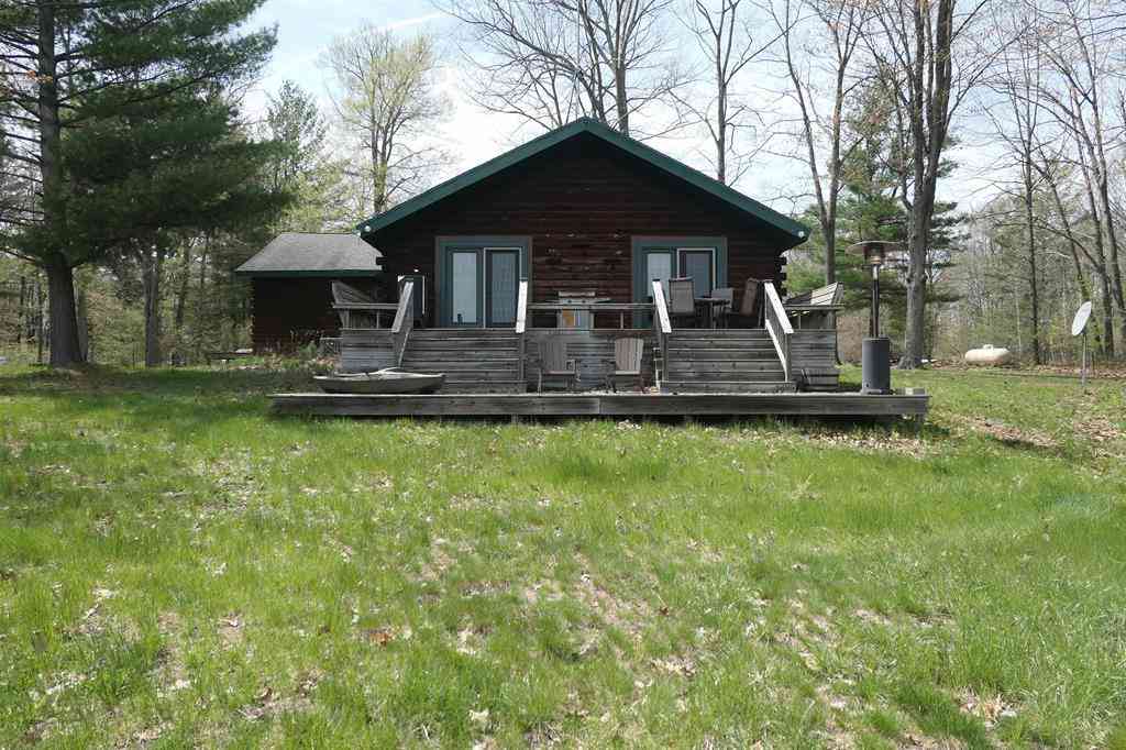 Homes For Sale - 6480 W Lake Shore <br/> Remus, MI 49340