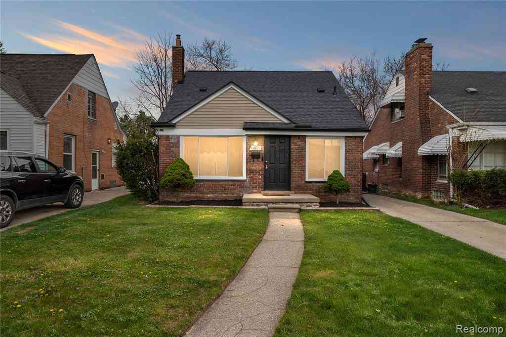 Homes For Sale - 16829 Stricker Avenue <br/> Eastpointe, MI 48021