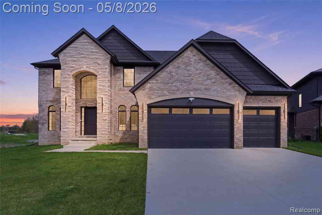 Homes For Sale - 56056 Barnes Court <br/> Macomb, MI 48042