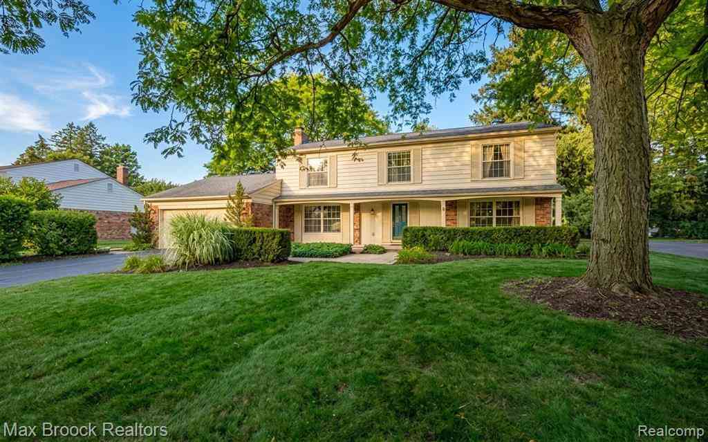 Homes For Rent - 30830 Lincolnshire  E E<br/> Beverly Hills, MI 48025