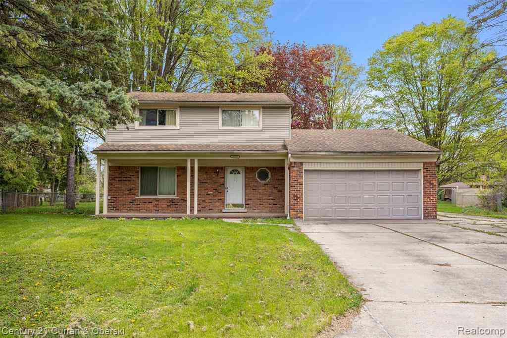 Homes For Sale - 8834 Dublin Way <br/> Sterling Heights, MI 48314
