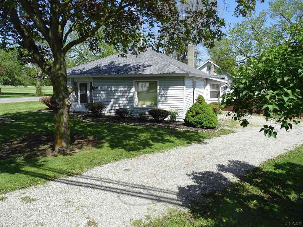 Homes For Sale - 2729 Bent Oak Avenue <br/> Adrian, MI 49221