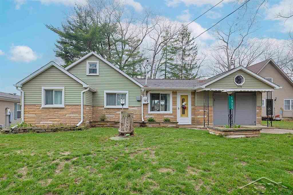 Homes For Sale - 1320 Hillcrest Drive <br/> Clare County, Lake, MI 48632