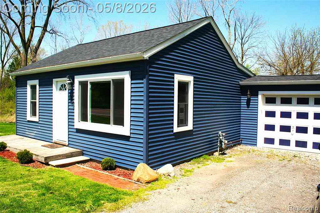Homes For Sale - 2199 Sandy Creek Road <br/> Monroe, MI 48162