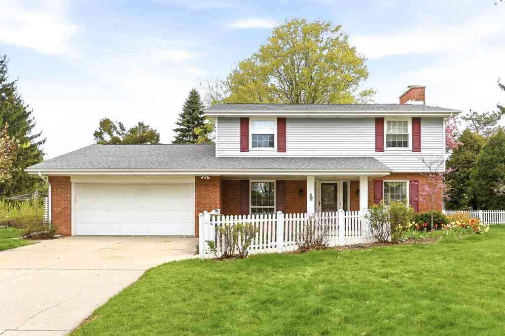 Homes For Sale - 5 Mary Lane Court <br/> Saginaw County, Frankenmuth, MI 48734